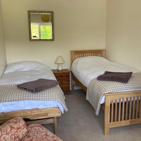 Dolton Meadowland Farm Bed & Breakfast エクステリア 写真