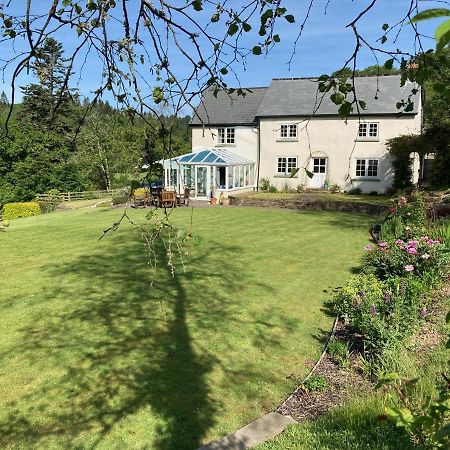 Dolton Meadowland Farm Bed & Breakfast エクステリア 写真